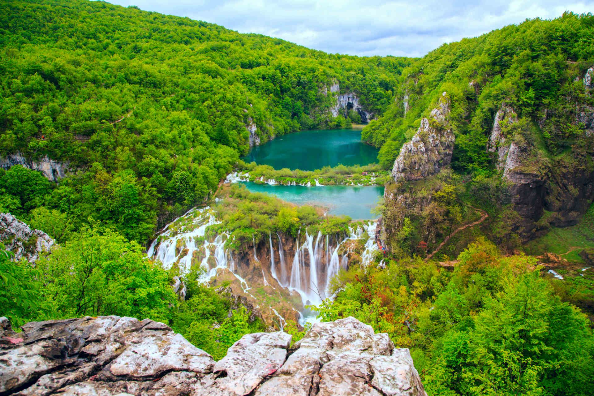 waterfalls-plitvice-national-park-croatia-shutterstock_275627228-2_c1e1dd50f6.jpeg