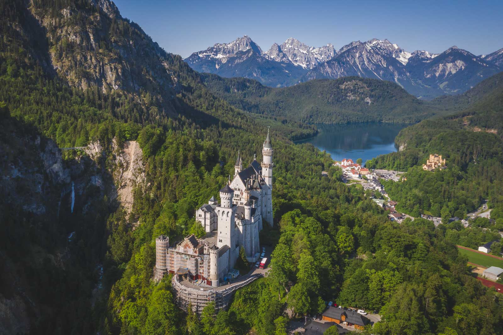 Romantic-Road-Germany-Neuschwanstein-Castle-2.jpg