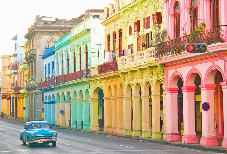 cuba-in-pictures-beautiful-places-to-photograph-old-havana.jpg